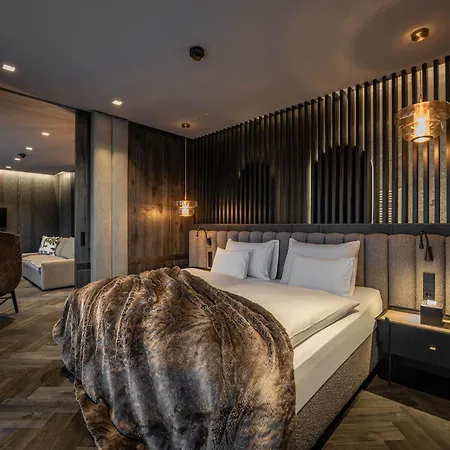 Kohlmayr Superior 4*