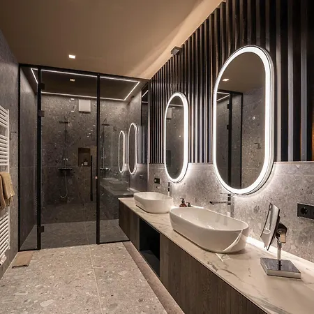 ホテル Kohlmayr Superior オーバータウエルン