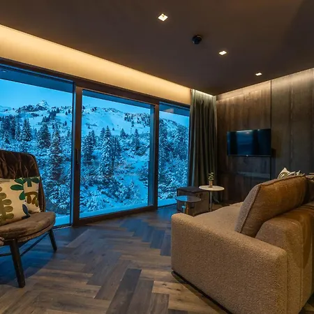 Kohlmayr Superior ホテル 4*