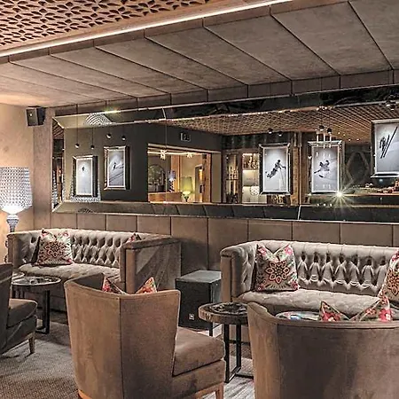 Kohlmayr Superior 4*