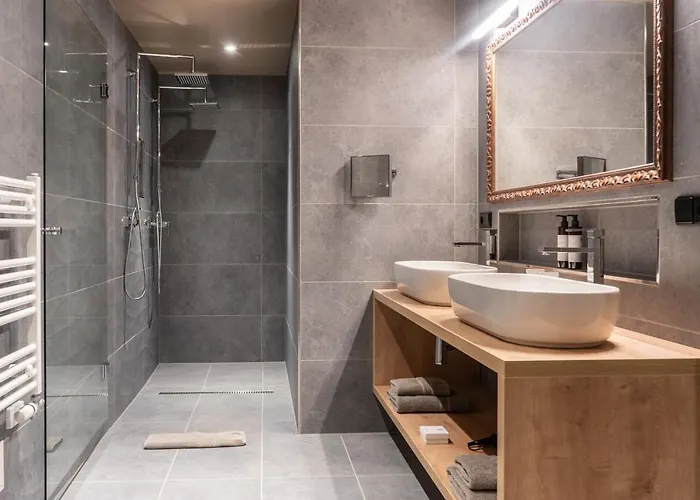 فندق Kohlmayr Superior 4*